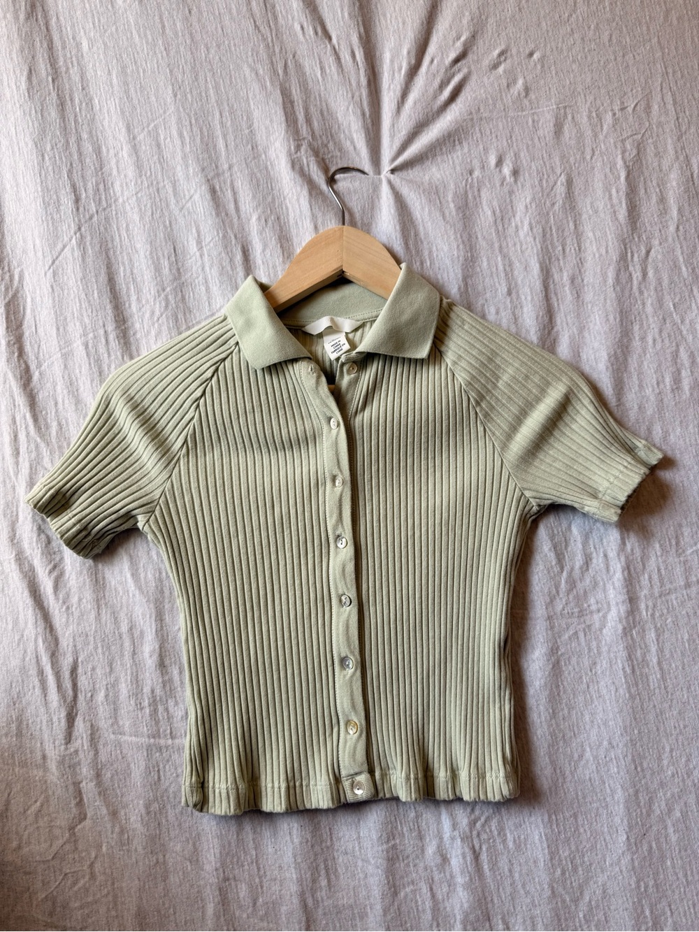 H&M Ribbed Short Sleeve Cropped Button-Up Polo in Sage Green
